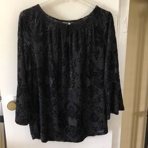 Top, black with metallic thread